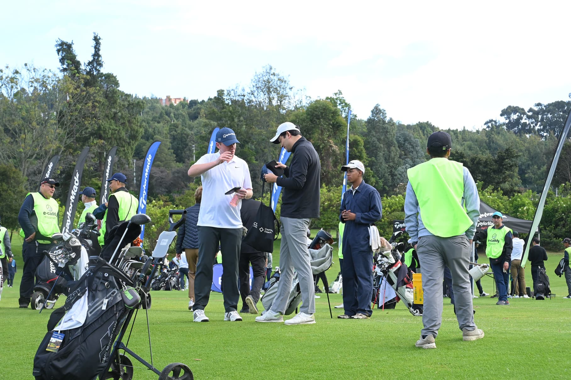 Caddies — foto 1